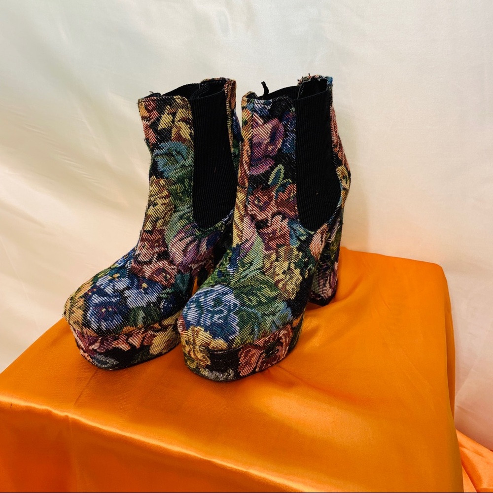 Tapestry platforms - Picture 4 of 4